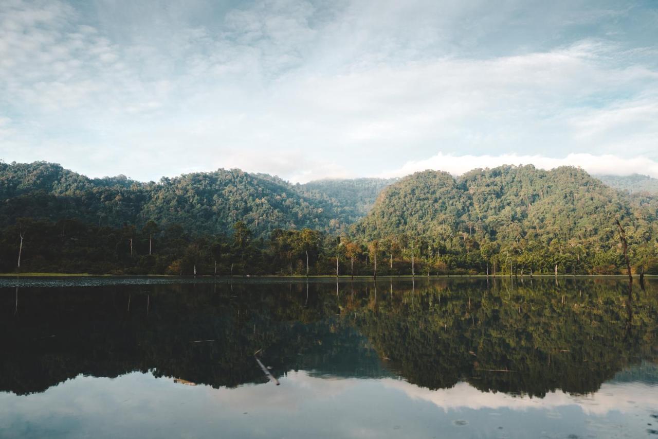 Khaosok Secret Hostel Khao Sok National Park Exteriör bild